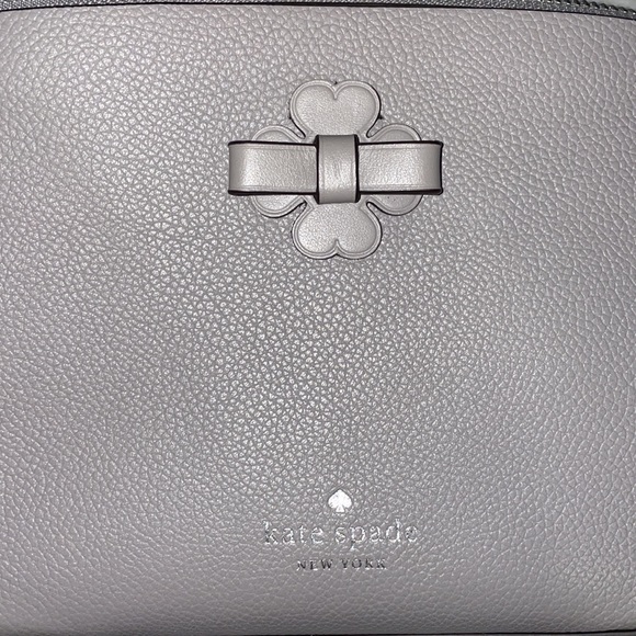 Grey Kate Spade small- mediumish crossbody bag. - Picture 7 of 8